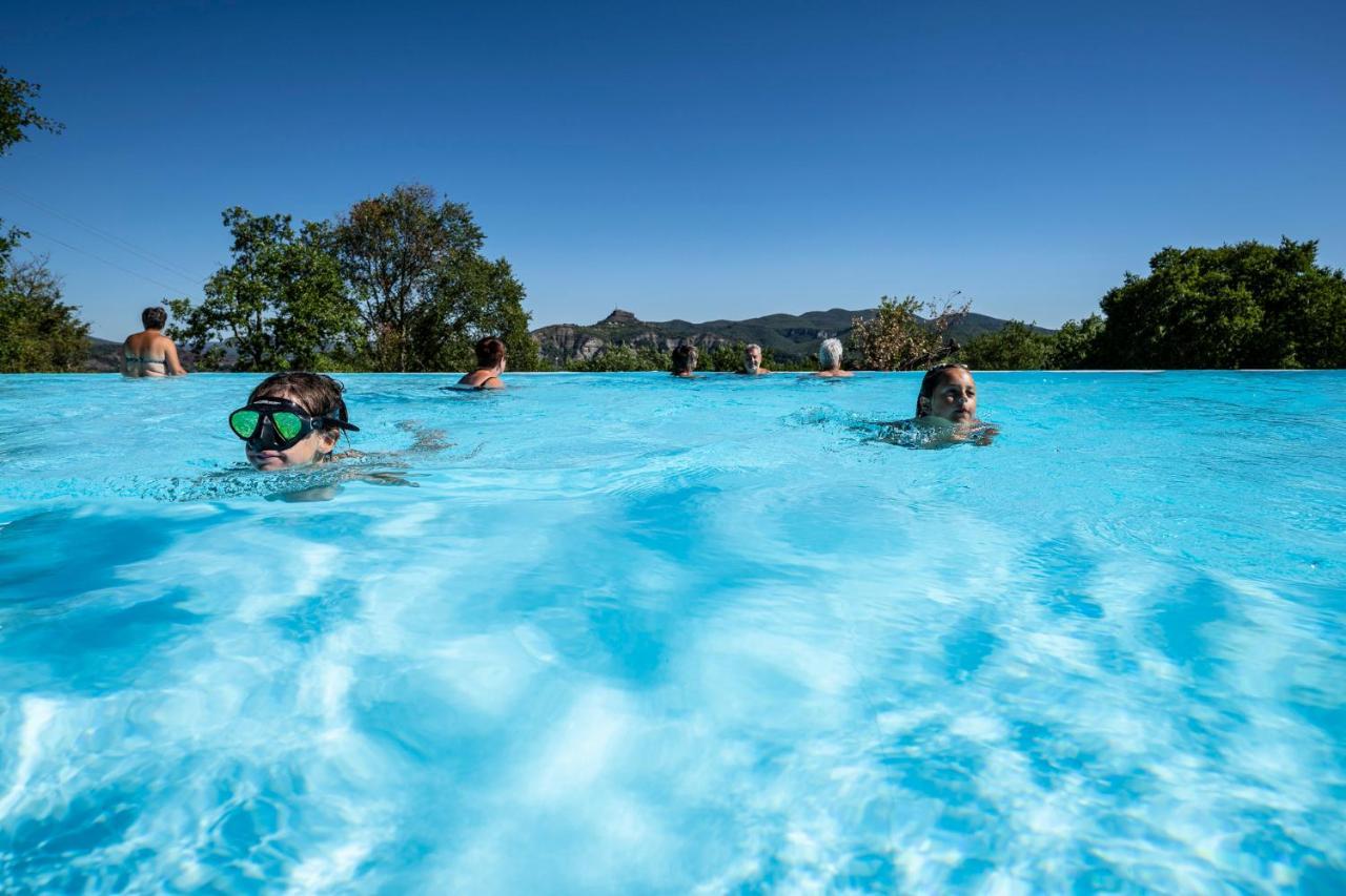 Charmant Camping Familiale 3 Etoiles Vue 360 Plage Piscine A Debordement Empl Xxl Labeaume Exterior photo