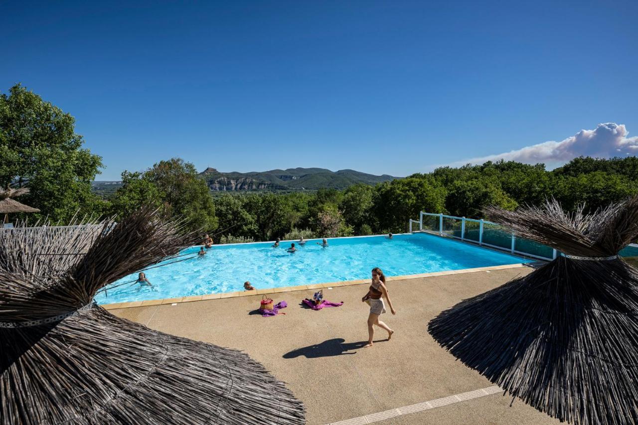 Charmant Camping Familiale 3 Etoiles Vue 360 Plage Piscine A Debordement Empl Xxl Labeaume Exterior photo